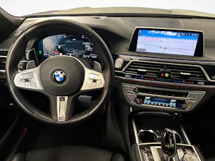 BMW 7er Reihe G11 730d xDrive SAG