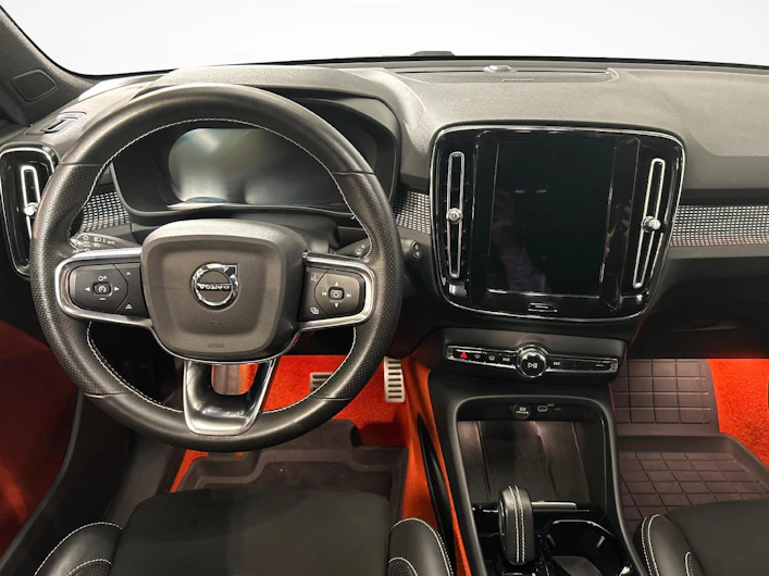 image du véhicule VOLVO XC40