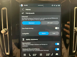 image du véhicule VOLVO XC40 P8 Twin R-Design AWD