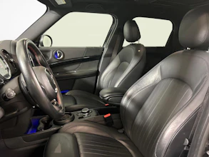 https://vehicle.imgix.net/4500113/f0e241f6-7662-470c-a1e9-2b0d0b1219a9.jpg