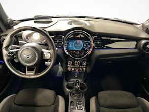 https://vehicle.imgix.net/4500115/07b4213d-71a0-4e3b-bf82-b6efc1424382.jpg