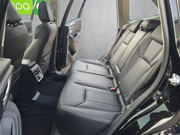 Subaru Forester Station 2.0i e-Boxer Black Edition