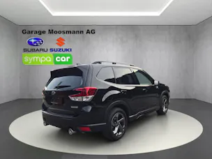 Subaru Forester Station 2.0i e-Boxer Black Edition