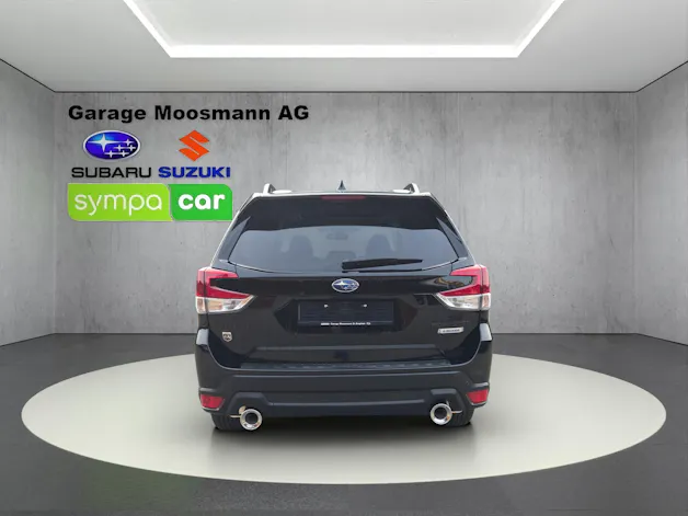 Subaru Forester Station 2.0i e-Boxer Black Edition