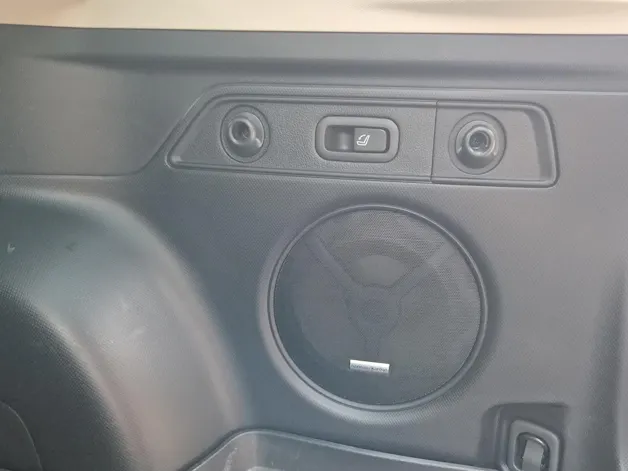 Subaru Forester Station 2.0i e-Boxer Black Edition