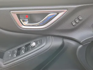 Subaru Forester Station 2.0i e-Boxer Black Edition