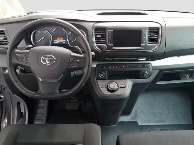 Toyota PROACE Verso L1 2.0 D Shuttle
