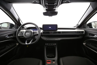 https://vehicle.imgix.net/4500146/0124ce8f-a14e-4fef-95b8-c9bcedce4f12.jpg
