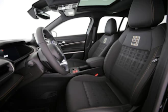 https://vehicle.imgix.net/4500146/34031567-ad4b-47be-936a-9c2f04f8934d.jpg
