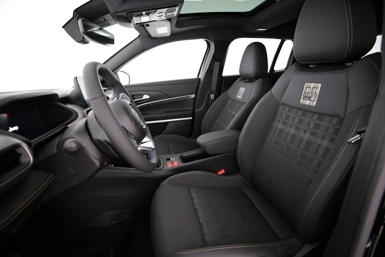 image du véhicule JEEP AVENGER