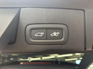 VOLVO XC60 2.0 T8 TE Plus Dark eAWD