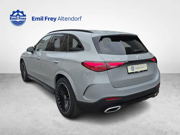 MERCEDES-BENZ GLC 300 4MATIC AMG Line