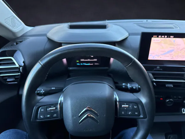 CITROEN Citroën e-C4 X Shine Pack