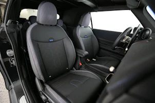 Fahrzeugbild MINI Cabrio F67 2.0i Cooper