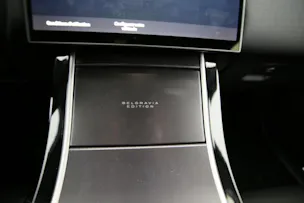Land Rover Range Rover Velar 2.0 P400e Belgravia Edition Black