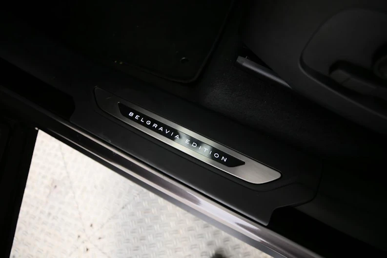 Fahrzeugbild LAND ROVER RANGE ROVER VELAR