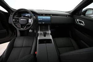 Fahrzeugbild LAND ROVER Range Rover Velar 2.0 P400e Belgravia Edition Black