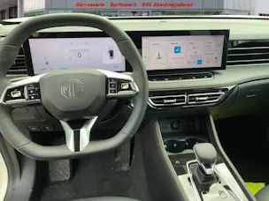 MG HS 1.5 Hybrid Luxury
