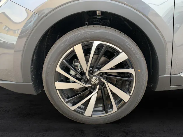 MG ZS 1.5 Hybrid+ Luxury