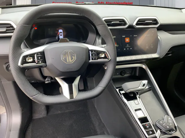 MG ZS 1.5 Hybrid+ Luxury
