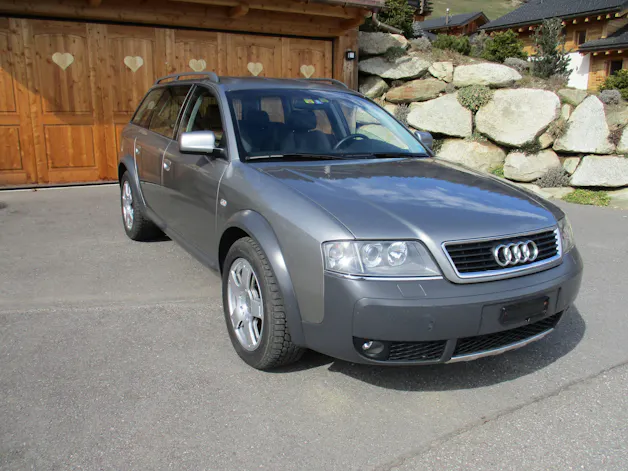 AUDI A6 Avant 2.7 T V6 30V Turbo quat.
