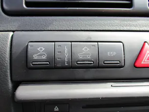 AUDI A6 Avant 2.7 T V6 30V Turbo quat.