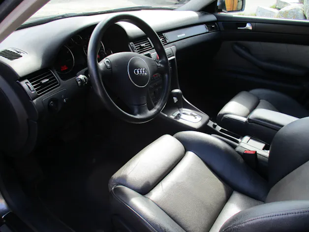 AUDI A6 Avant 2.7 T V6 30V Turbo quat.