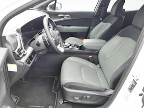 https://vehicle.imgix.net/4500417/fa7913a9-c7c2-4ae1-a930-00b5774e7a48.jpg