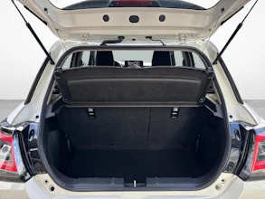 https://vehicle.imgix.net/4500437/5e2b2e80-4f01-4308-b60f-cda0cbf10098.jpg