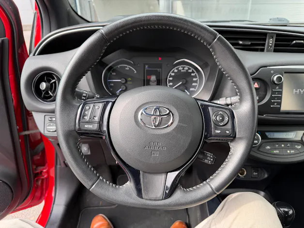 Toyota Yaris 1.5 VVT-i HSD Comfort