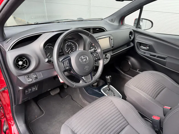 Toyota Yaris 1.5 VVT-i HSD Comfort