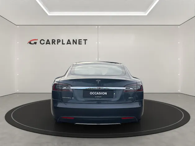 Tesla Model S 85 D