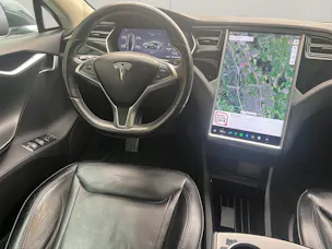 Tesla Model S 85 D