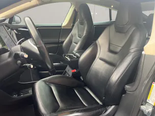 Tesla Model S 85 D