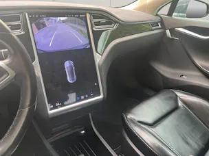Tesla Model S 85 D