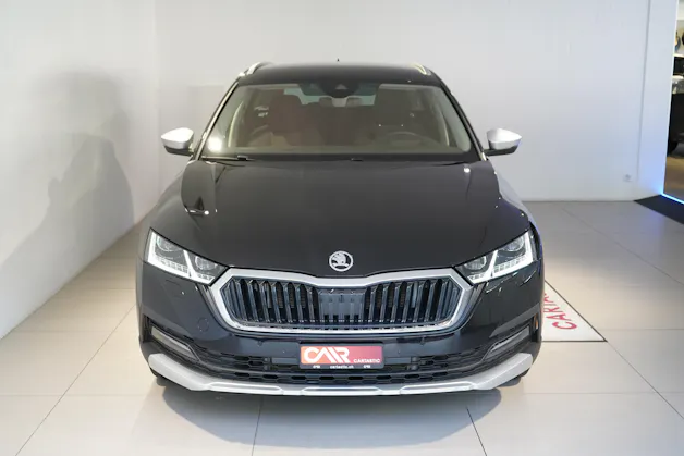 SKODA Octavia Scout 2.0 TDI 4x4 DSG