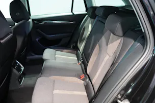 SKODA Octavia Scout 2.0 TDI 4x4 DSG
