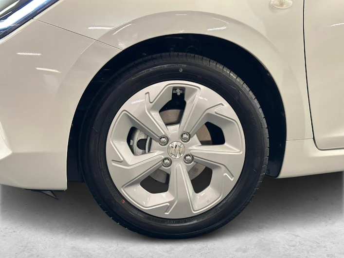 immagine del veicolo SUZUKI SWIFT