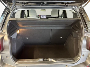 https://vehicle.imgix.net/4500678/46a4cd97-7c65-4e88-8315-30ab7120a89b.jpg