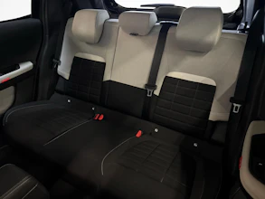 https://vehicle.imgix.net/4500678/804f74a3-5dc6-48d6-8c6a-d38f2fd6391c.jpg