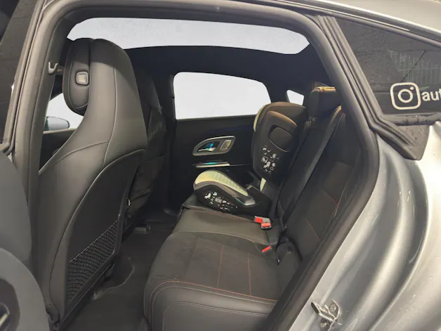 MERCEDES-BENZ CLA 350 AMG Line 4Matic EQ