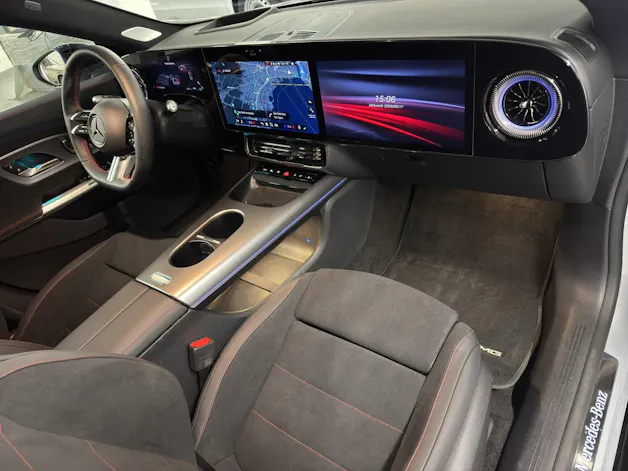 MERCEDES-BENZ CLA 350 AMG Line 4Matic EQ