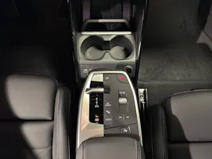 BMW 2er Reihe U06 Active Tourer 220i paddles