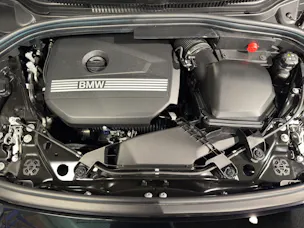 BMW 2er Reihe U06 Active Tourer 220i paddles