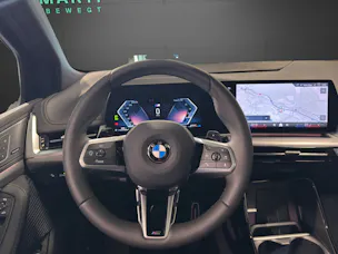 BMW 2er Reihe U06 Active Tourer 220i paddles