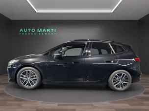 BMW 2er Reihe U06 Active Tourer 220i paddles
