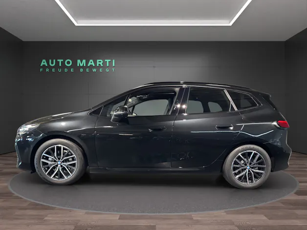 BMW 2er Reihe U06 Active Tourer 220i paddles