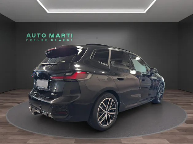 BMW 2er Reihe U06 Active Tourer 220i paddles