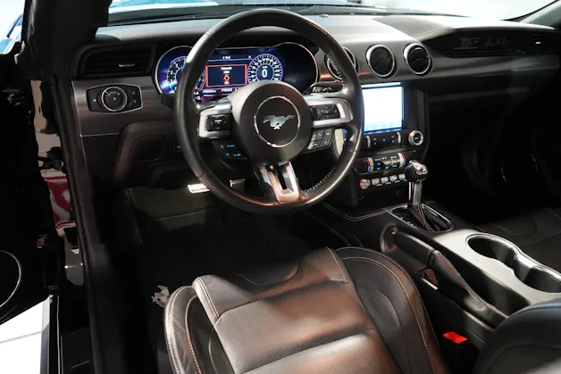 FORD Mustang Coupé 5.0 V8 Mach 1