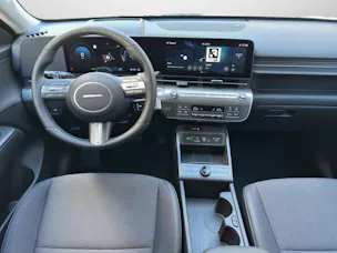 HYUNDAI Kona 65,4 kWh Electric Amplia inkl. Wärmepumpe MY26